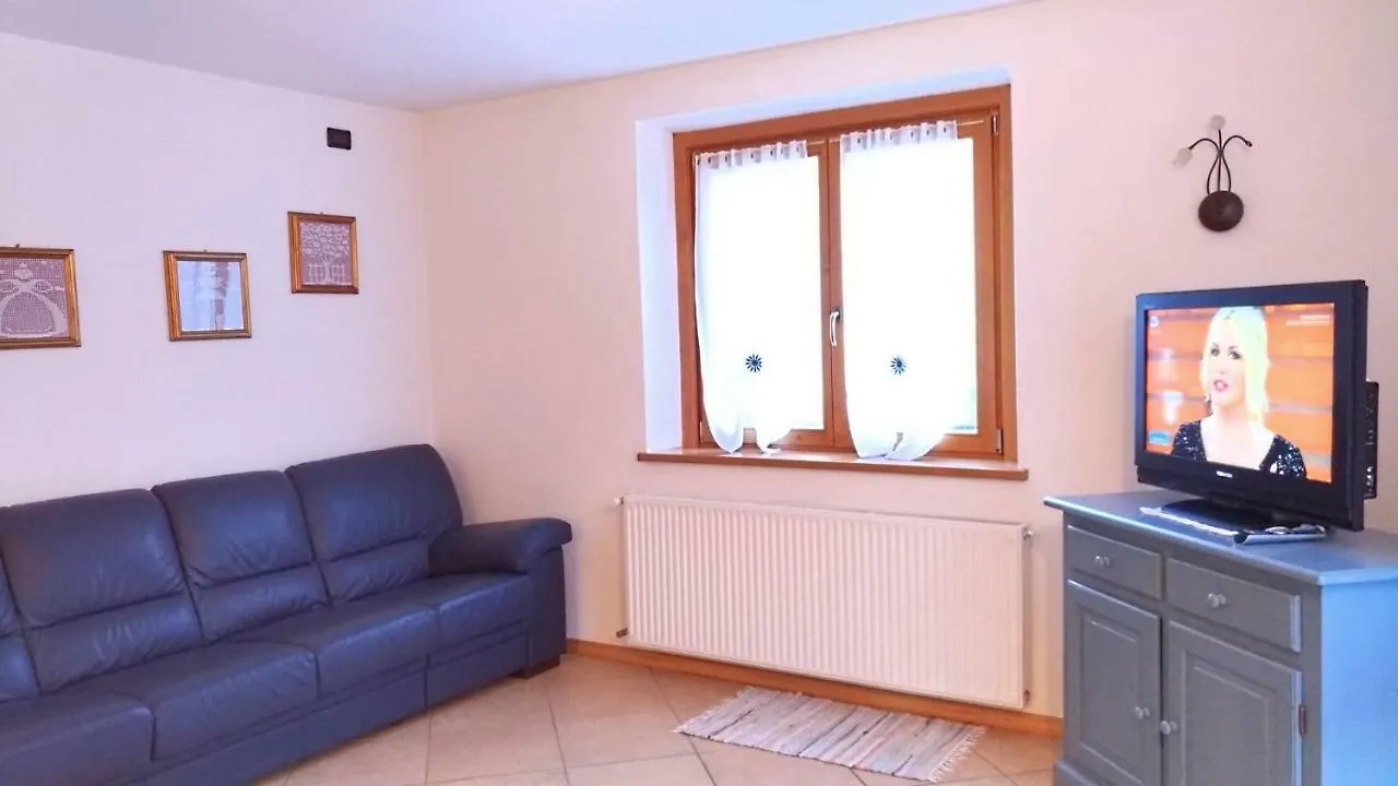Casa Rossi Apartment Le Grazie  Le Grazie (Belluno)