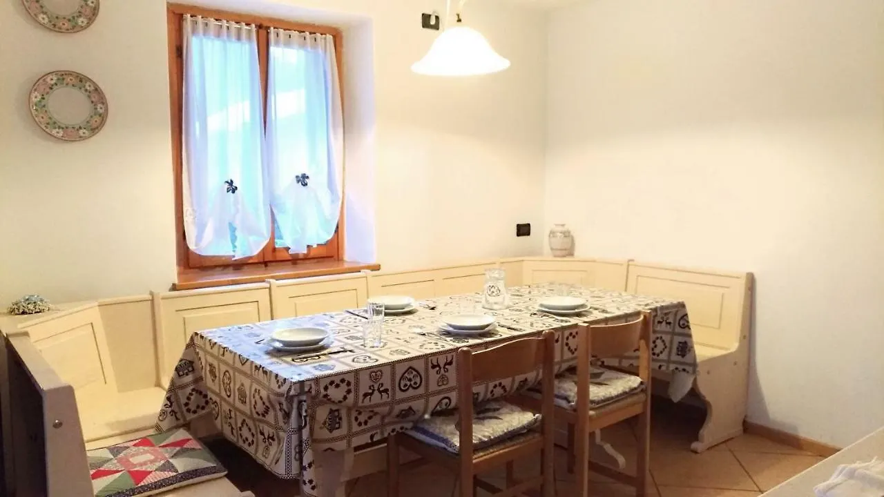 Casa Rossi Apartment Le Grazie  Italy